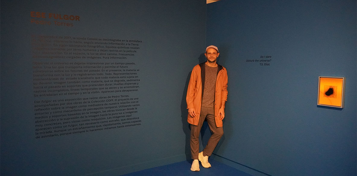 La sala institucional de la Fundación MAPFRE Canarias acoge la exposición «Ese fulgor», del artista Pedro Torres