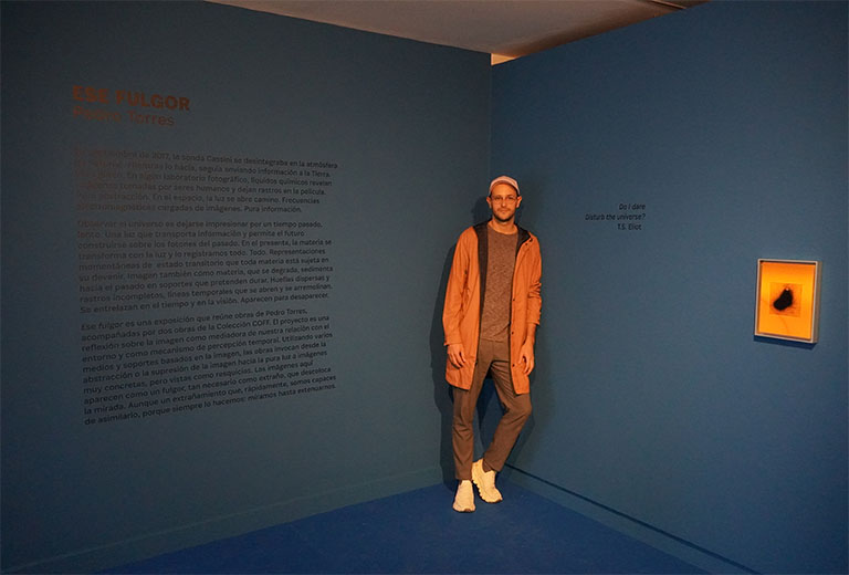 La sala institucional de la Fundación MAPFRE Canarias acoge la exposición «Ese fulgor», del artista Pedro Torres