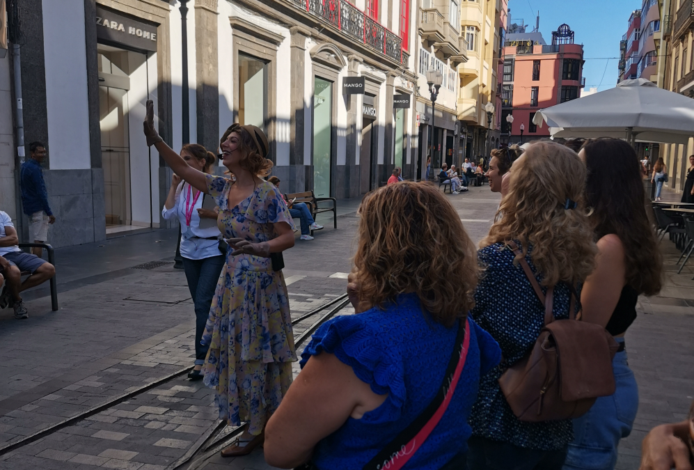 El proyecto “Un paseo con Josefina” recorre las calles de Triana y Vegueta