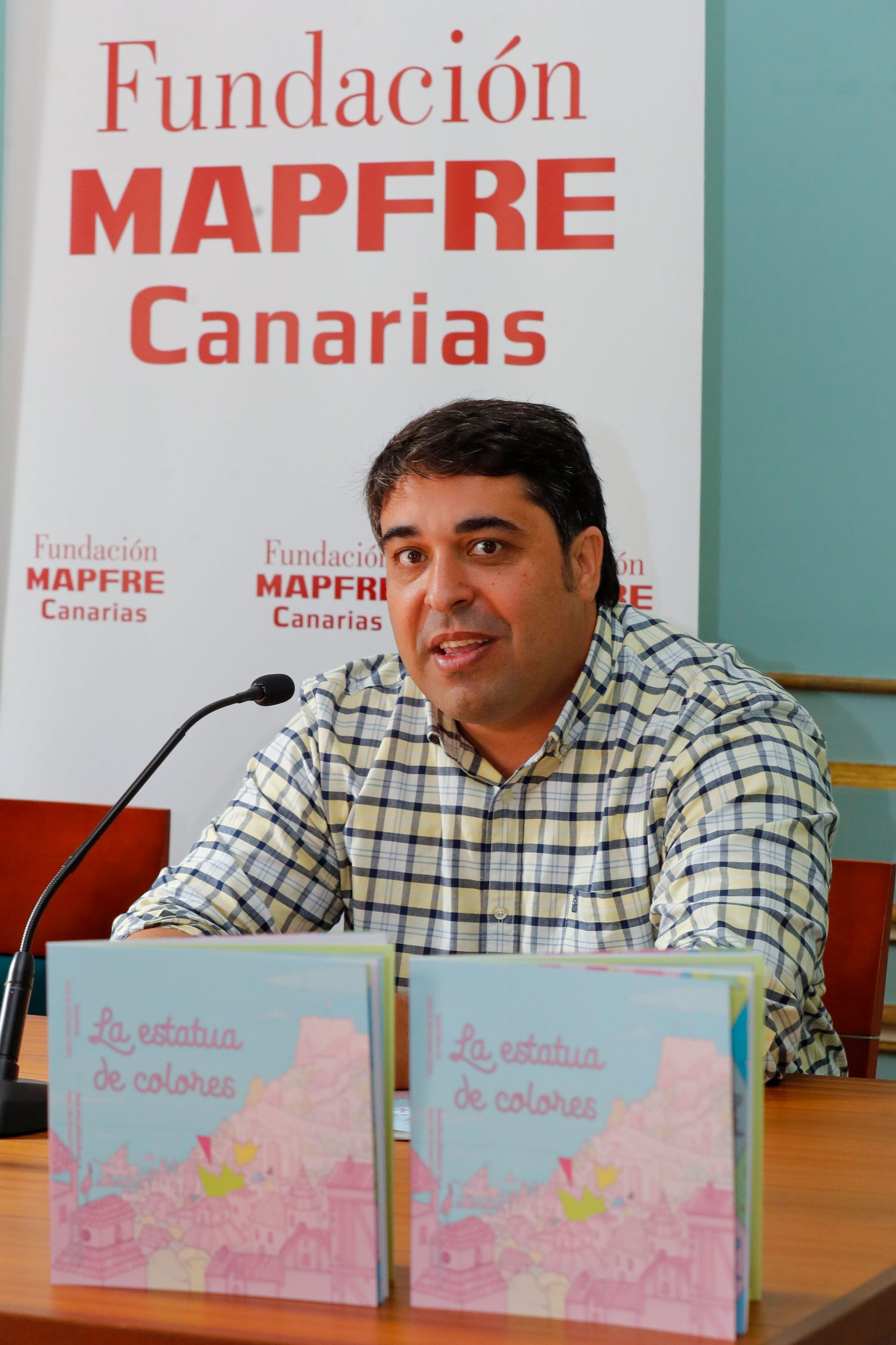 José Alberto Socorro Batista, autor del Cuento Solidario 