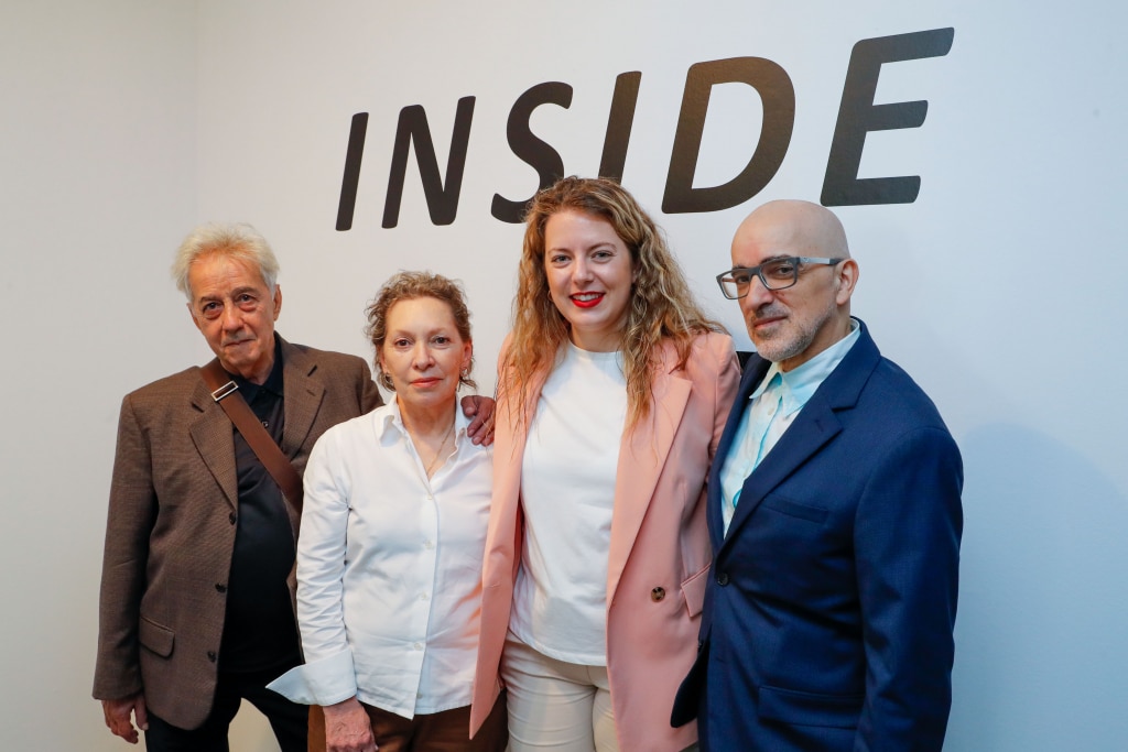 De izquierda a derecha: Angel Luis de la Cruz y Lele H. Colomer, directores de Galería Leyendecker; Andrea Marrero, coordinadora de cultura de Fundación MAPFRE Canarias y Paco Barragán, colaborador y teórico de arte.