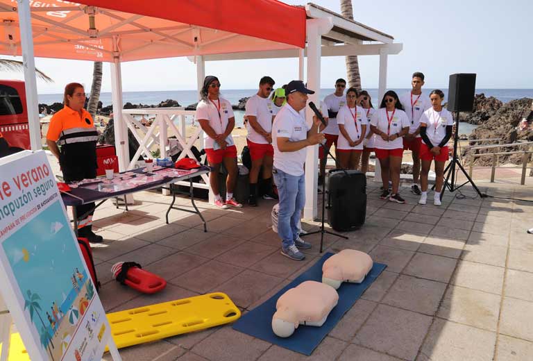 Presentamos junto al Consorcio de Seguridad y Emergencias de Lanzarote la campaña “Este verano, chapuzón seguro”